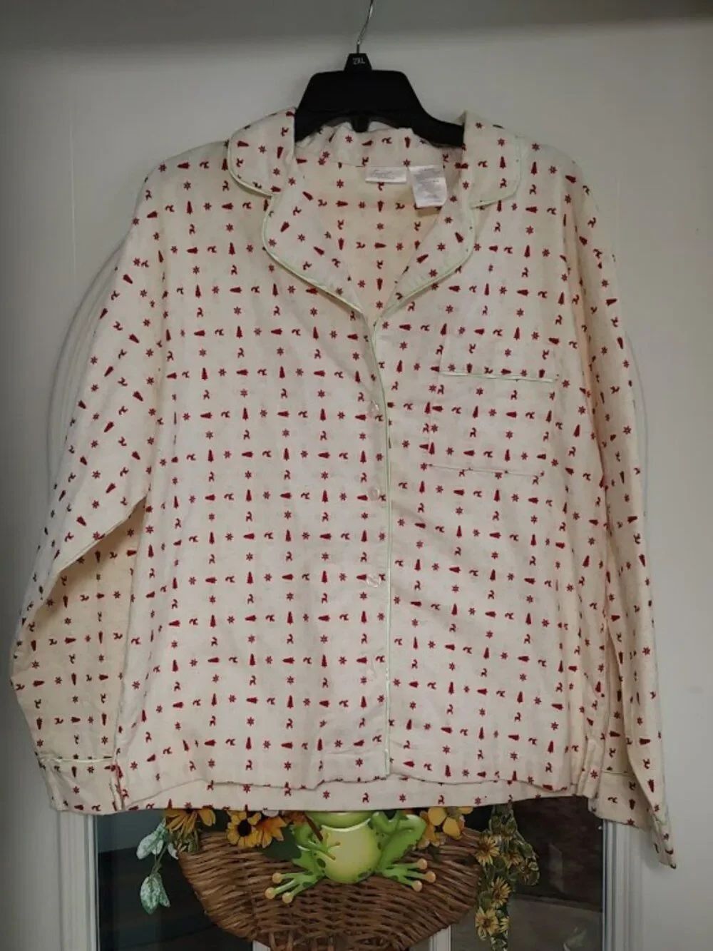 New Secret Treasures Vanilla Dream Color Cristmas Flannel Pajamas Women's M 8/10